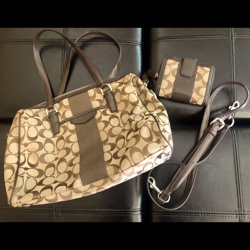 Coach purse with matching wallet
